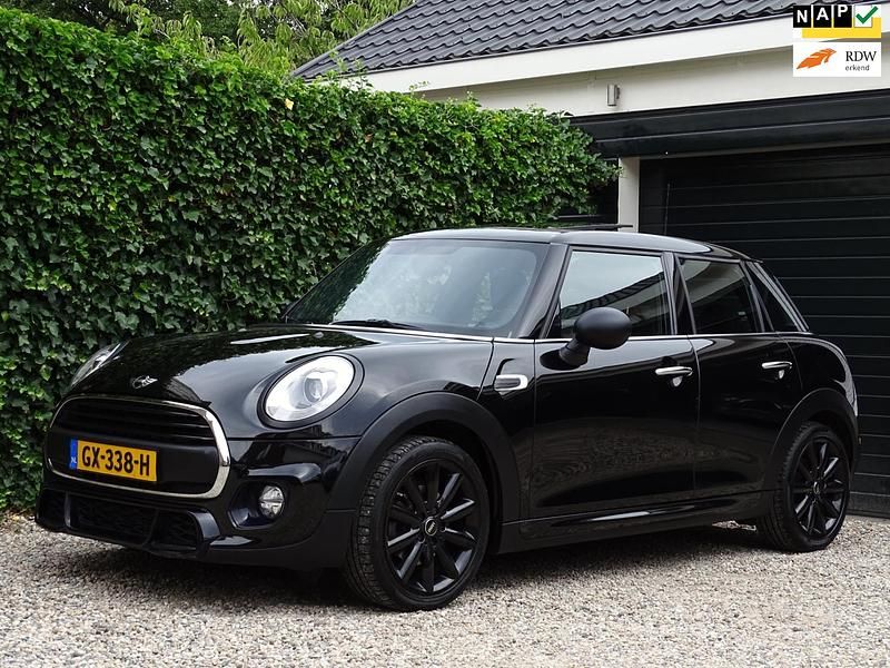 Zwart Gebruikt 2015 Mini ONE Hatchback | € 11.500 (Iets duurder) - Afbeelding 1/4