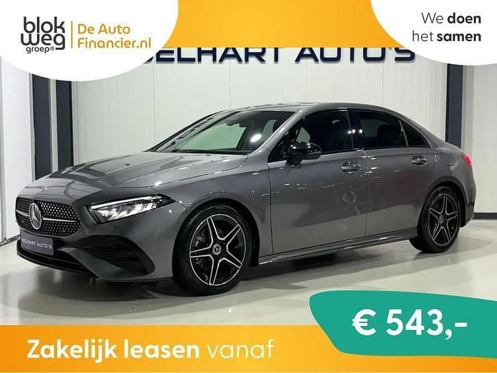 Gebruikt 2023 Mercedes A200 AMG line | € 31.950 (Eerlijke prijs) - Afbeelding 1/2