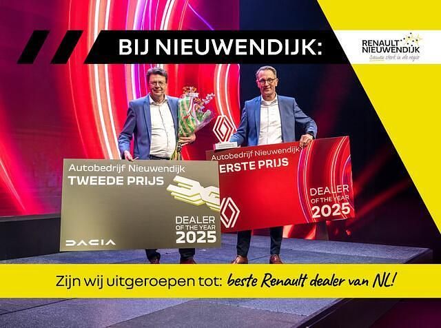 Occasion Renault Grand Scénic IV Intens 140 PK (102 kW) 2021 Twotone bleu cosmos / noir et MPV