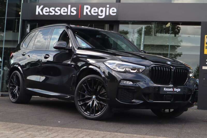 Zwart, metallic lak Gebruikt 2021 BMW X5 M Sport SUV | € 67.950 (Eerlijke prijs) - Afbeelding 1/4