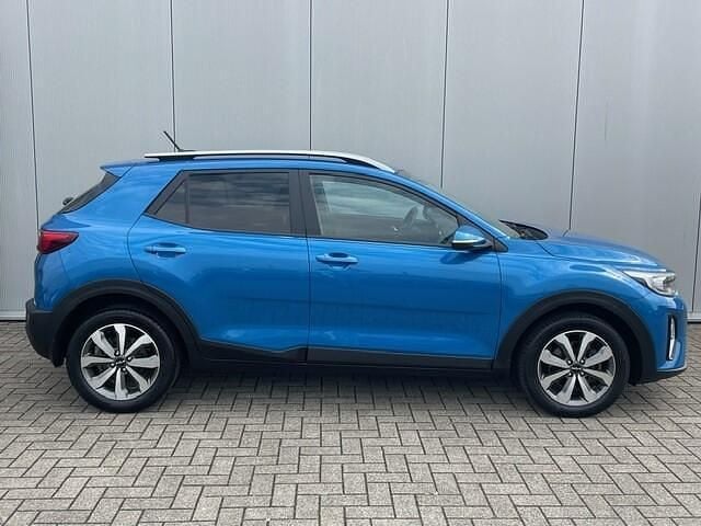 Occasion Kia Stonic 101 PK (74 kW) 2022 Blauw (metallic) SUV
