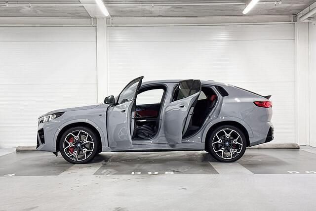 Occasion BMW iX2 150 kW (204 PK) 2024 M brooklyn grau SUV