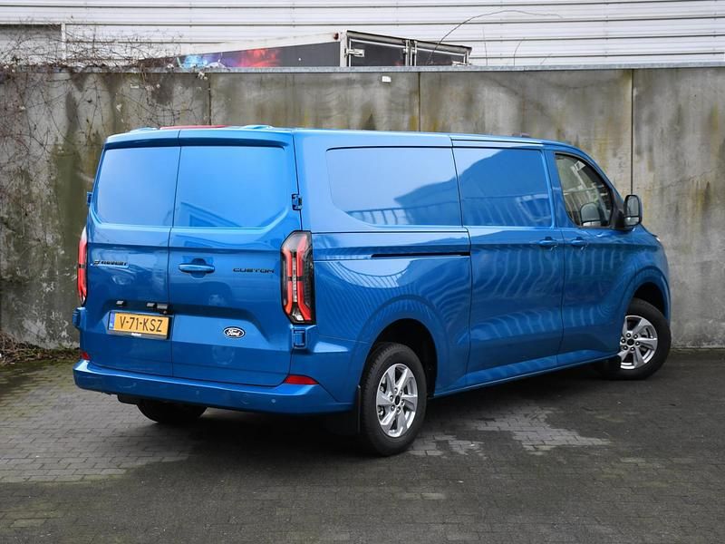 Occasion Ford E-Transit Limited 160 kW (218 PK) 2024 Blauw Van