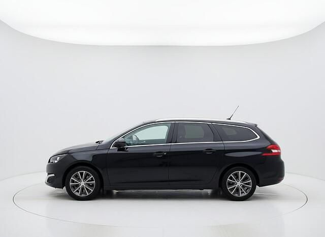 Occasion Peugeot 308 SW Premium 131 PK (96 kW) 2016 Blauw Stationwagen