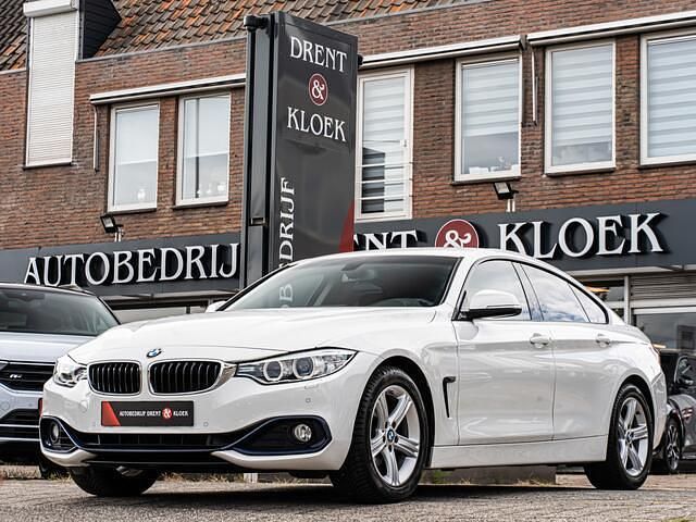 Wit Gebruikt 2017 BMW 418 Executive Coupé | € 17.950 (Eerlijke prijs) - Afbeelding 1/4