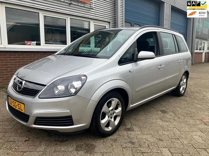 Mpv Gebruikt 2006 Opel Zafira Enjoy MPV | € 2.250 (Eerlijke prijs) - Afbeelding 1/4