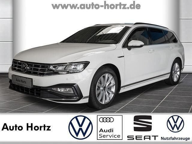 Wit Gebruikt 2020 VW Passat Business Stationwagen | € 25.488 (Iets duurder) - Afbeelding 1/4