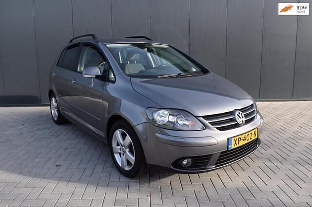 Grijs (metallic) Gebruikt 2008 VW Golf Plus Trendline MPV | € 3.450 (Eerlijke prijs) - Afbeelding 1/4