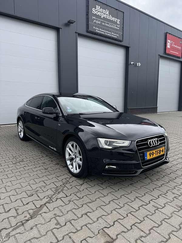 Zwart Gebruikt 2012 Audi A5 S-Line Coupé | € 8.249 (Eerlijke prijs) - Afbeelding 1/4