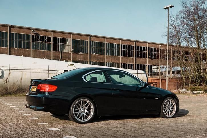 Occasion BMW 325 Executive 218 PK (160 kW) 2007 Zwart Coupé