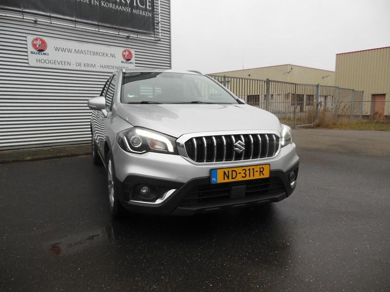 Grijs Gebruikt 2017 Suzuki SX4 S-Cross Exclusive SUV | € 13.750 (Eerlijke prijs) - Afbeelding 1/4