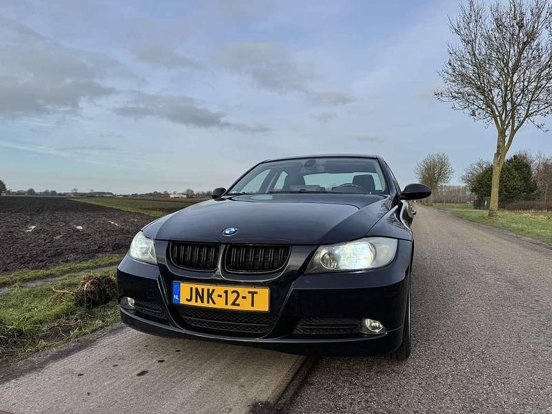 Occasion BMW 318 Executive 143 PK (105 kW) 2008 Zwart Sedan