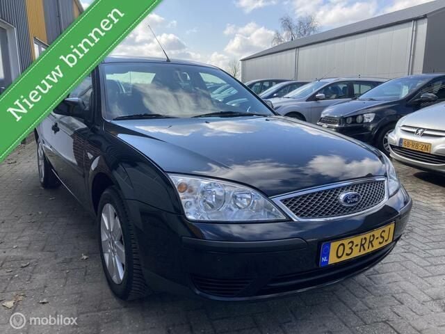 Occasion Ford Mondeo Ambiente 110 PK (80 kW) 2005 Zwart, metallic lak Sedan
