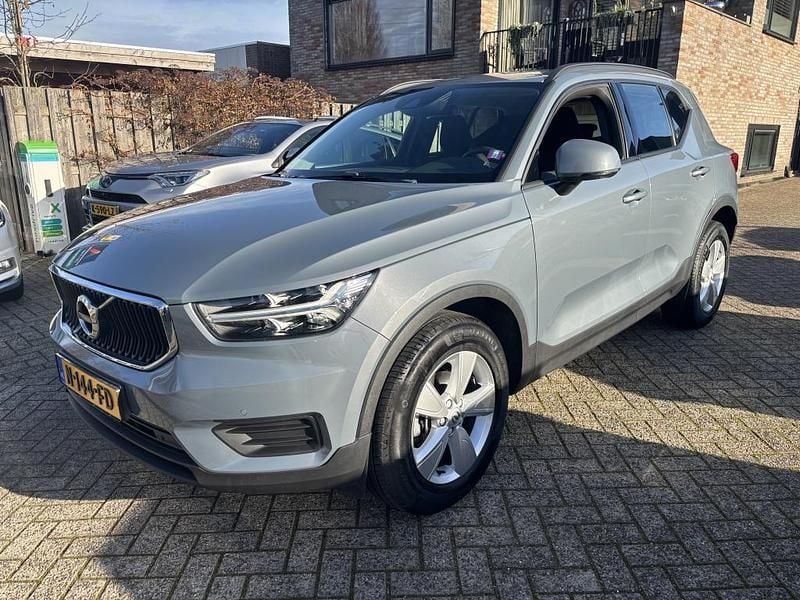 Grijs Gebruikt 2021 Volvo XC40 Business Edition SUV | € 24.450 (Super prijs) - Afbeelding 1/4