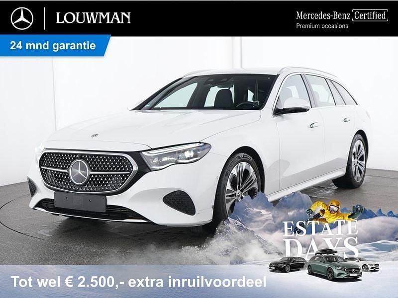 Wit Occasion 2024 Mercedes E300 Luxury Stationwagen | € 52.945 (Super prijs) - Afbeelding 1/4