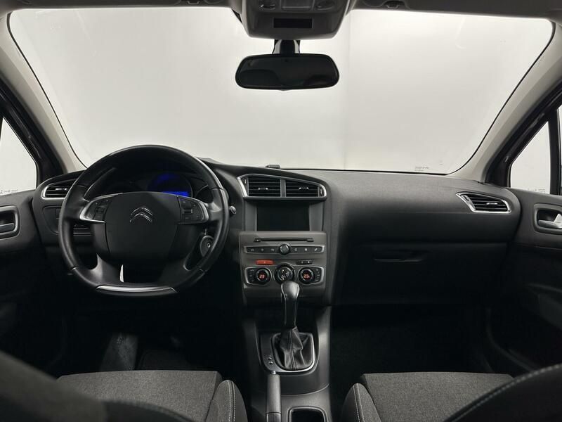 Grijs Gebruikt 2016 Citroën C4 Feel Hatchback | € 999.999 - Afbeelding 1/4