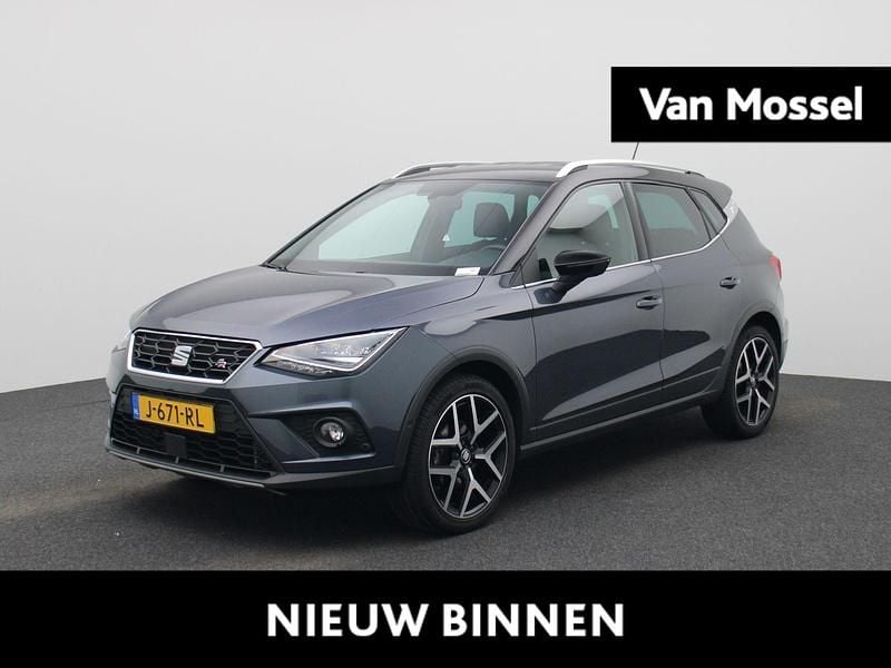 Grijs Gebruikt 2020 Seat Arona FR SUV | € 17.900 (Eerlijke prijs) - Afbeelding 1/4