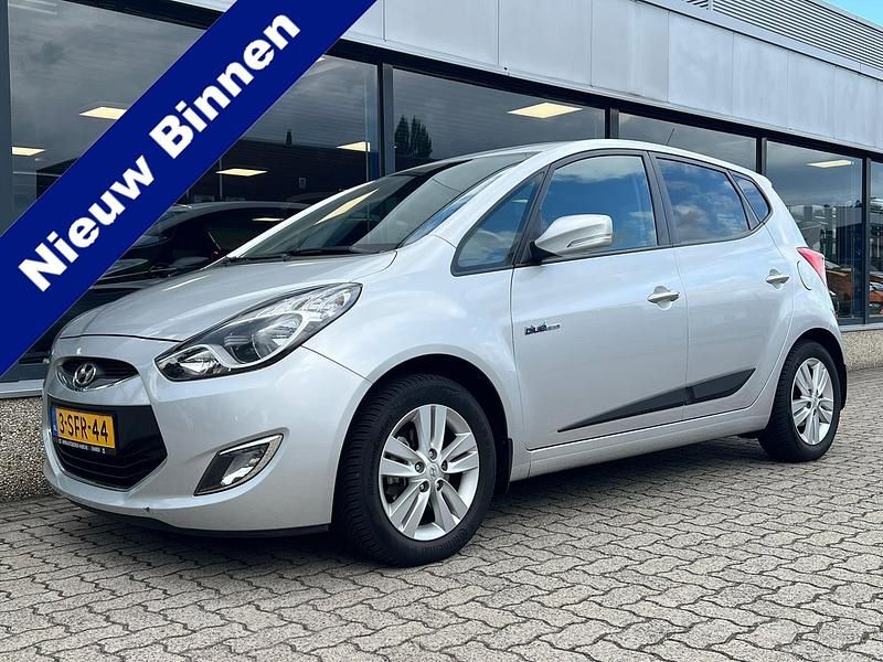Grijs Gebruikt 2013 Hyundai ix20 MPV | € 8.950 (Eerlijke prijs) - Afbeelding 1/4