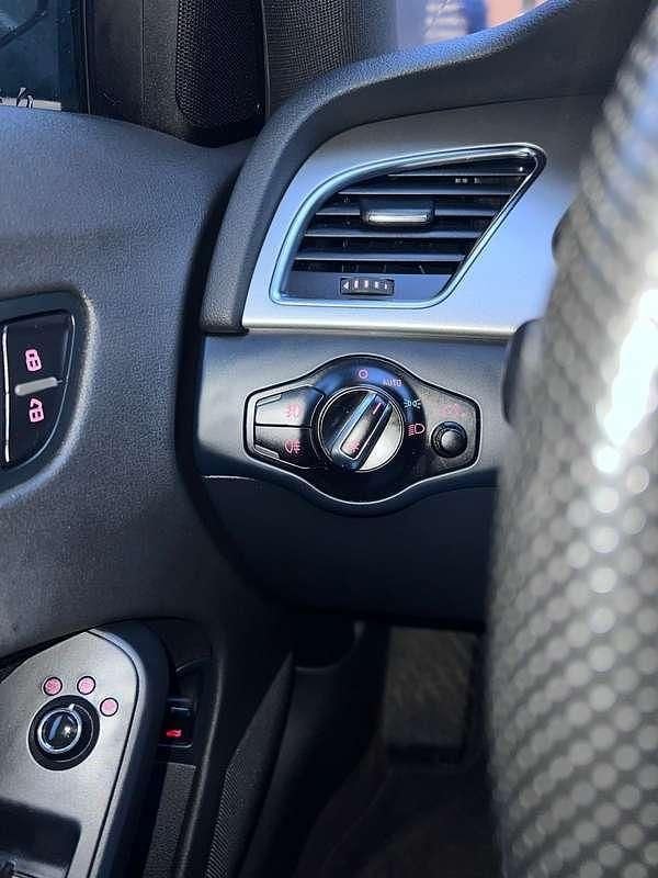 Occasion Audi A4 Proline 120 PK (88 kW) 2011 Zwart Sedan