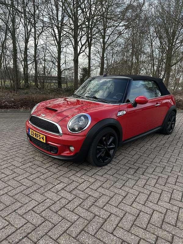 Occasion Mini Cooper S Cabriolet Chili 184 PK (135 kW) 2011 Rood Cabriolet
