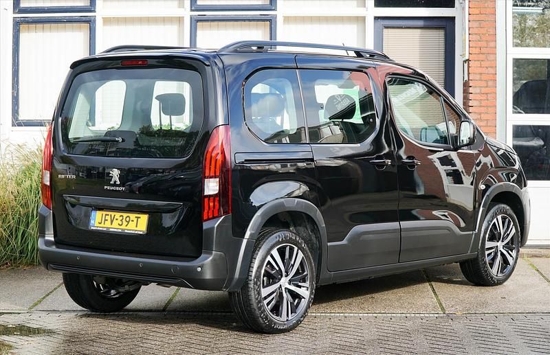Occasion Peugeot Rifter Allure 131 PK (96 kW) 2022 Zwart MPV