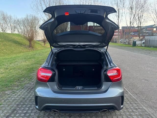 Occasion Mercedes A220 Prestige 184 PK (135 kW) 2014 Grijs (metallic) Hatchback