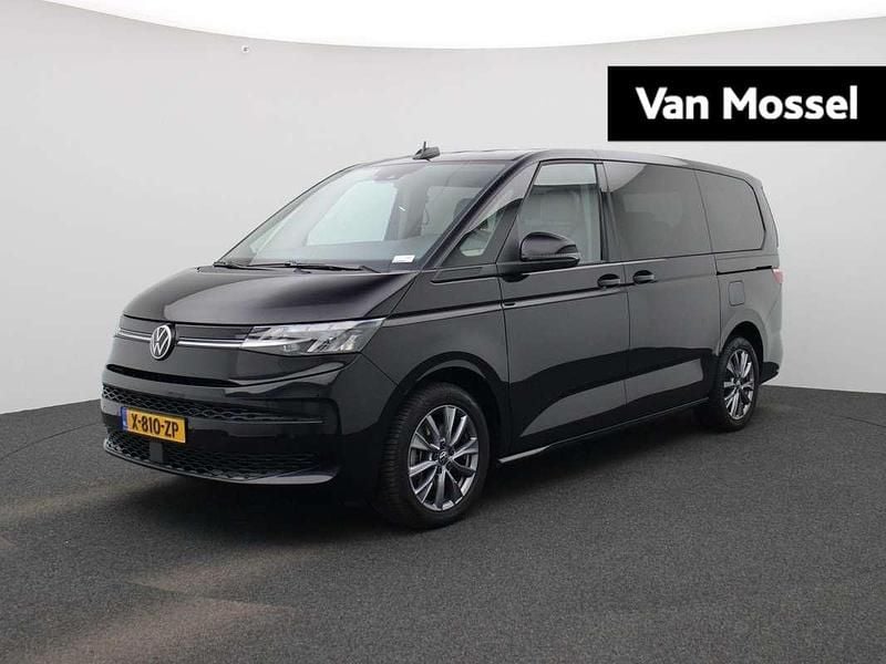Zwart Gebruikt 2024 VW T7 Life Van | € 56.900 (Iets duurder) - Afbeelding 1/4