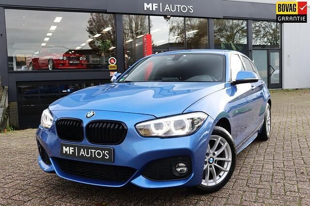 Blauw Gebruikt 2017 BMW 120 M Sport Hatchback | € 18.950 (Eerlijke prijs) - Afbeelding 1/4