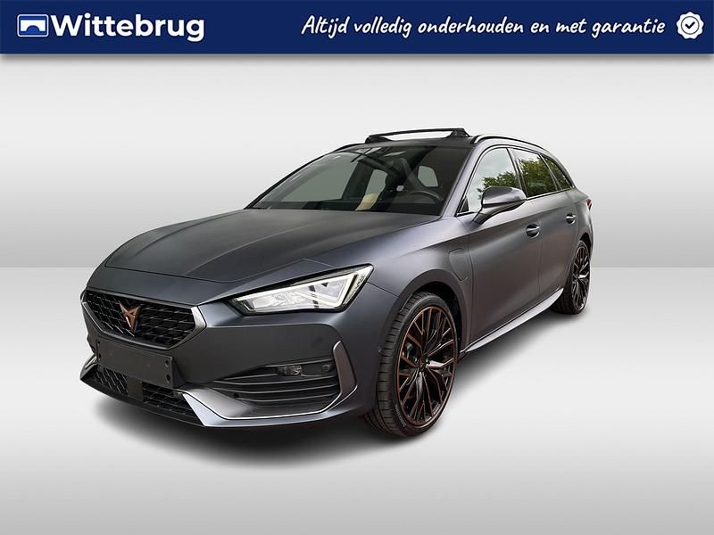 Zwart, metallic lak Gebruikt 2021 Cupra Leon Stationwagen | € 29.950 (Iets duurder) - Afbeelding 1/1