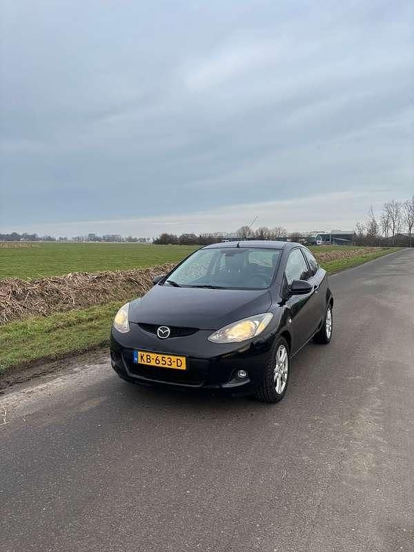 Occasion 2008 Mazda 2 Inclusive Sedan | € 2.500 (Goede deal) - Afbeelding 1/4