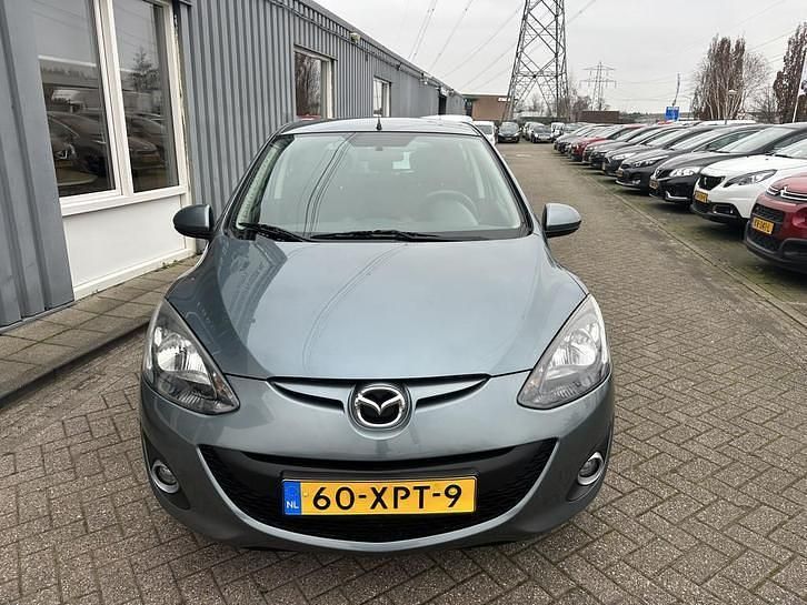 Occasion Mazda 2 86 PK (63 kW) 2012 Grijs Hatchback