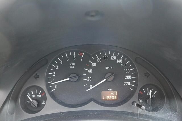 Occasion Opel Corsa 80 PK (58 kW) 2005 Grijs Hatchback