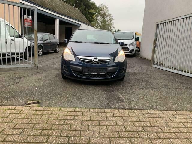 Blauw Gebruikt 2011 Opel Corsa Essentia Sedan | € 4.500 (Goede deal) - Afbeelding 1/4