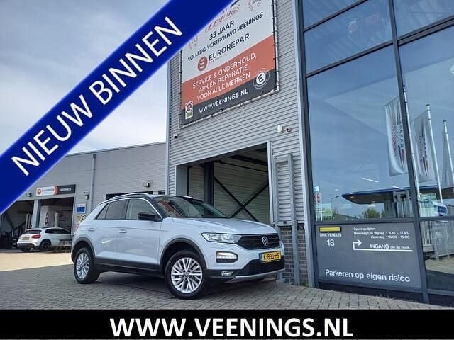 Wit Gebruikt 2021 VW T-Roc Business SUV | € 23.950 (Goede deal) - Afbeelding 1/4