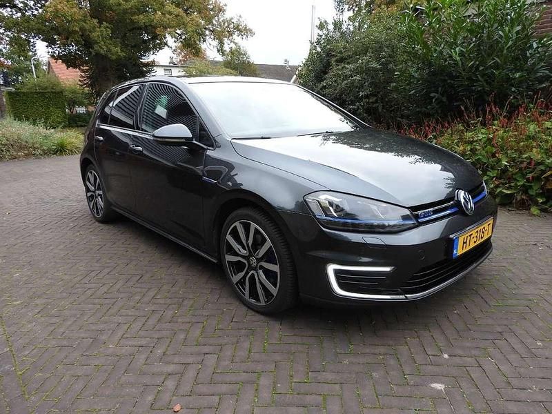 Grijs Gebruikt 2015 VW Golf VII GTE Hatchback | € 13.499 (Iets duurder) - Afbeelding 1/4