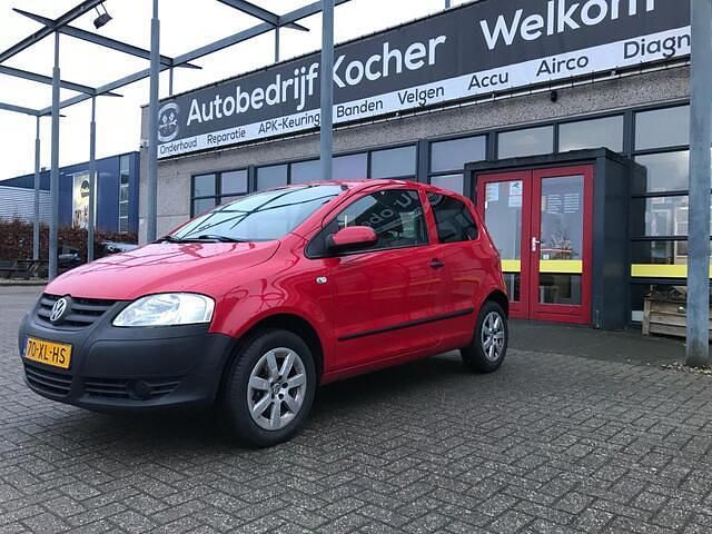 Occasion VW Fox Trendline 54 PK (39 kW) 2007 Rood Hatchback