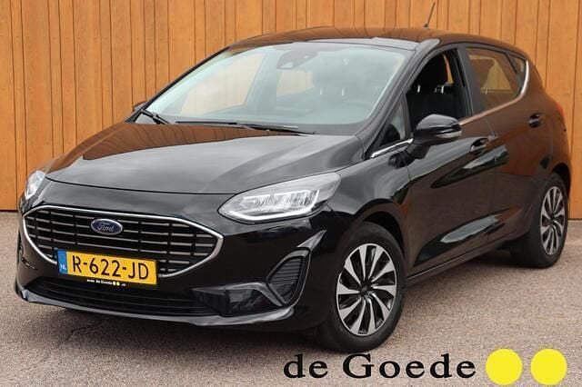 Zwart Gebruikt 2022 Ford Fiesta Titanium Hatchback | € 14.440 (Super prijs) - Afbeelding 1/4