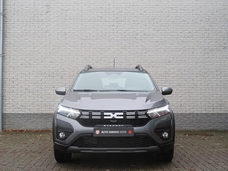 Occasion Dacia Sandero Expression 91 PK (66 kW) 2025 Grijs Hatchback