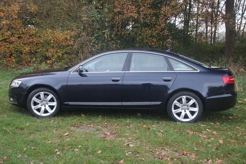 Blauw Occasion 2010 Audi A6 Sedan | € 6.450 (Eerlijke prijs) - Afbeelding 1/4