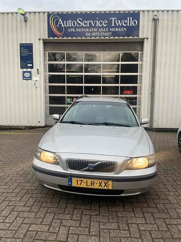 Gebruikt 2003 Volvo V70 Stationwagen | € 1.595 (Goede deal) - Afbeelding 1/4