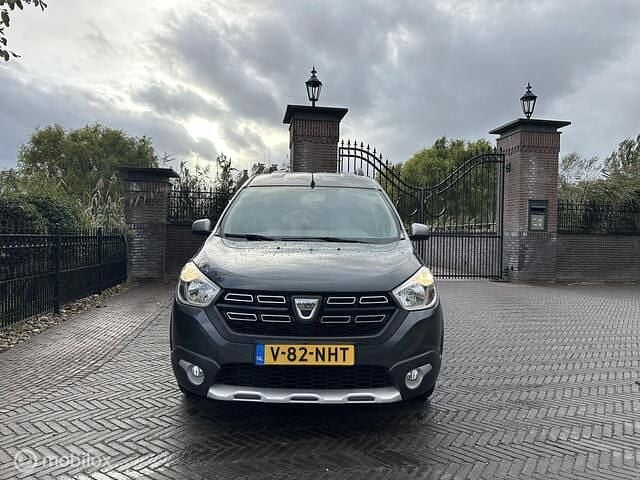 Occasion Dacia Dokker Lauréate 116 PK (85 kW) 2019 Grijs MPV