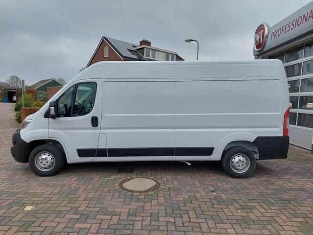 Occasion Opel Movano 140 PK (102 kW) 2023 Wit Van