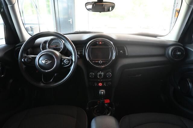 Occasion Mini ONE Business 102 PK (75 kW) 2017 Zwart, metallic lak Hatchback