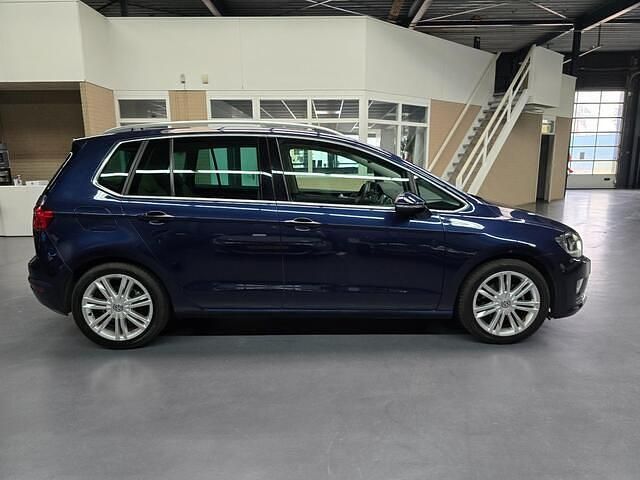 Occasion VW Golf Sportsvan Highline 110 PK (80 kW) 2015 Blauw MPV