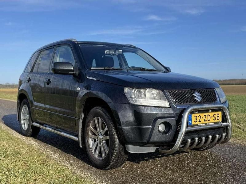 Zwart Occasion 2008 Suzuki Grand Vitara Limited SUV | € 6.250 (Eerlijke prijs) - Afbeelding 1/4