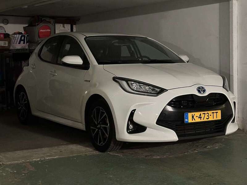 Gebruikt 2021 Toyota Yaris Hatchback | € 17.500 (Eerlijke prijs) - Afbeelding 1/4