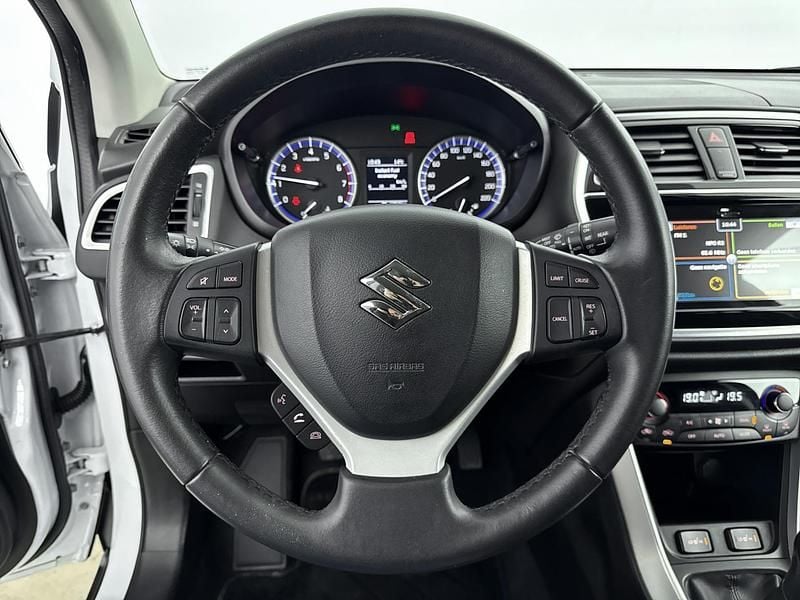 Occasion Suzuki SX4 S-Cross 112 PK (82 kW) 2019 Licht wit SUV