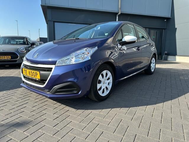 Blauw, metallic lak Gebruikt 2017 Peugeot 208 Access Hatchback | € 7.450 (Eerlijke prijs) - Afbeelding 1/4