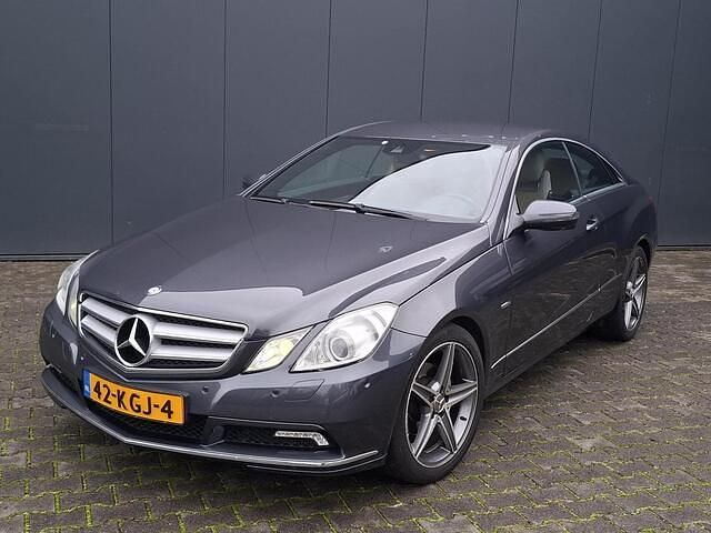 Occasion Mercedes E250 Elegance 204 PK (150 kW) 2009 Grijs Coupé
