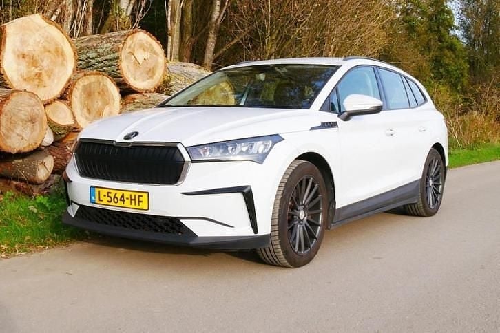 Wit Gebruikt 2021 Skoda Enyaq iV SUV | € 21.950 (Goede deal) - Afbeelding 1/4